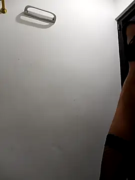 Snapshot of Charly_BC_Dirty chatting on December 2024 03:18:02 AM Charly BC Dirty online show from December 2024 03:18:02 AM