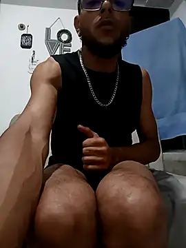 Snapshot of Charly_BC_Dirty chatting on January 2025 07:03:01 AM Charly BC Dirty online show from January 2025 07:03:01 AM