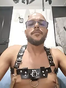 Snapshot of Charly_BC_Dirty chatting on February 2025 06:35:01 AM Charly BC Dirty online show from February 2025 06:35:01 AM