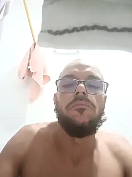 Snapshot of Charly_BC_Dirty chatting on February 2025 03:16:02 PM Charly BC Dirty online show from February 2025 03:16:02 PM