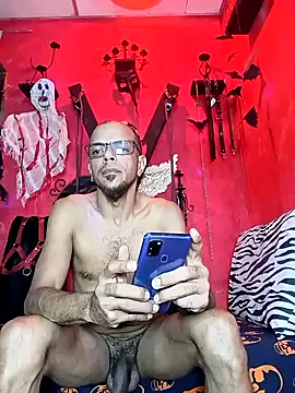 Snapshot of Charly_BC_Dirty chatting on November 2025 11:12:01 AM Charly BC Dirty online show from November 2025 11:12:01 AM