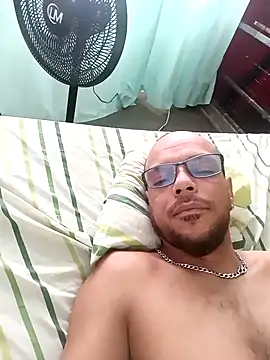 Snapshot of Charly_BC_Dirty chatting on November 2025 01:02:02 PM Charly BC Dirty online show from November 2025 01:02:02 PM