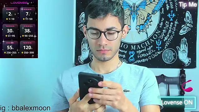 Snapshot of alexdesire chatting on March 2025 03:42:02 PM alexdesire online show from March 2025 03:42:02 PM