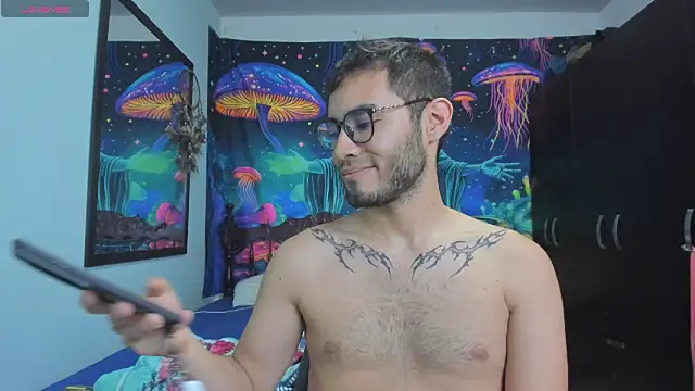 alexdesire online show from February 2026 08:43:01 PM