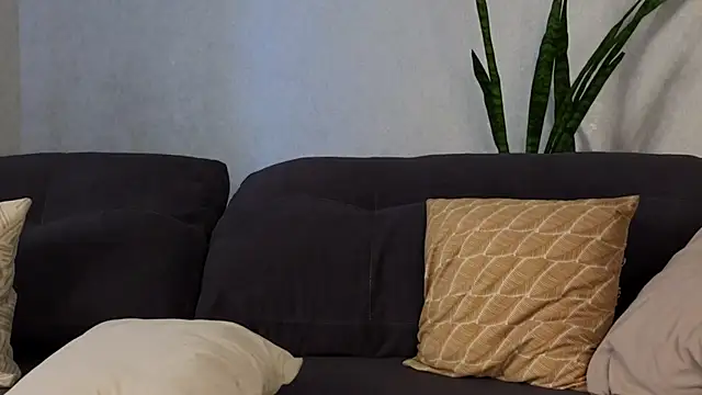 WiloneEsse online show from March 2025 04:17:02 AM