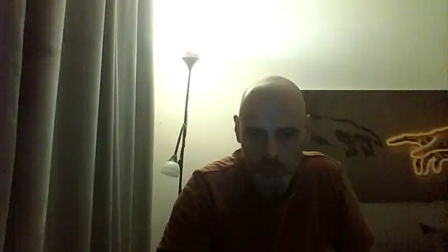 Snapshot of Avamereandmikel chatting on December 2024 01:06:02 AM Avamereandmikel online show from December 2024 01:06:02 AM