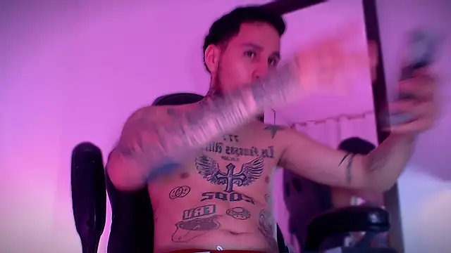 Snapshot of Junihn0 chatting on September 2025 08:56:02 PM Junihn0 online show from September 2025 08:56:02 PM