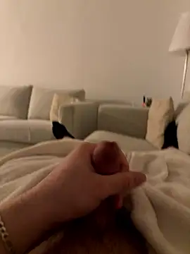 Snapshot of Loco42- chatting on January 2026 02:15:01 AM Loco42- online show from January 2026 02:15:01 AM