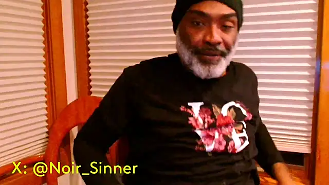 Snapshot of sinnernoir chatting on December 2025 10:50:02 PM sinnernoir online show from December 2025 10:50:02 PM