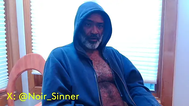 Snapshot of sinnernoir chatting on December 2025 06:26:01 PM sinnernoir online show from December 2025 06:26:01 PM