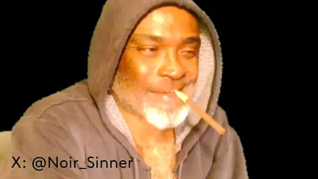 Snapshot of sinnernoir chatting on February 2026 03:35:01 AM sinnernoir online show from February 2026 03:35:01 AM