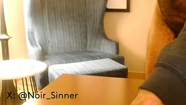 Snapshot of sinnernoir chatting on February 2026 01:02:02 AM sinnernoir online show from February 2026 01:02:02 AM