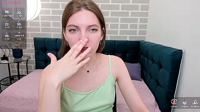 marie reyes  online show from September 2025 01:27:01 AM