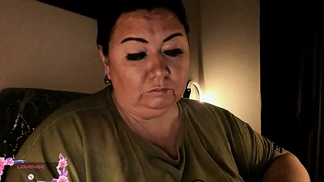 SexxyDreams1 online show from September 2025 03:39:02 AM