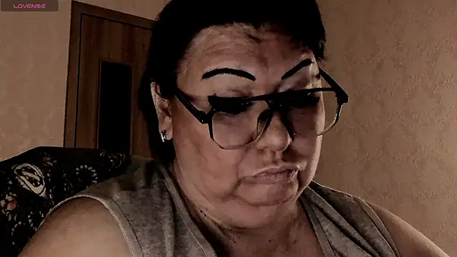 SexxyDreams1 online show from March 2026 01:01:01 AM