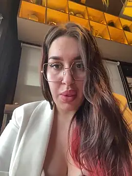 Snapshot of VikiDemi chatting on March 2025 01:38:02 PM VikiDemi online show from March 2025 01:38:02 PM