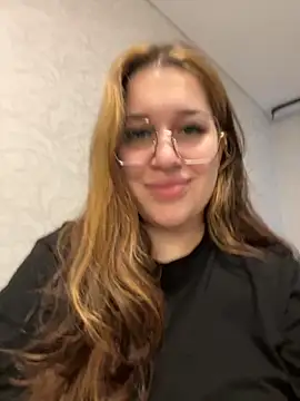 Snapshot of VikiDemi chatting on September 2025 02:11:01 PM VikiDemi online show from September 2025 02:11:01 PM