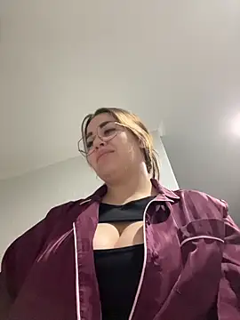 Snapshot of VikiDemi chatting on February 2026 07:12:01 PM VikiDemi online show from February 2026 07:12:01 PM