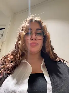 Snapshot of VikiDemi chatting on February 2026 02:59:02 PM VikiDemi online show from February 2026 02:59:02 PM