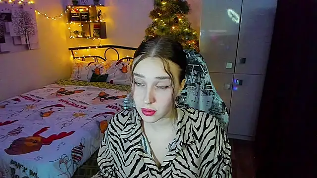 Snapshot of LinaTruly chatting on January 2026 10:47:01 PM LinaTruly online show from January 2026 10:47:01 PM