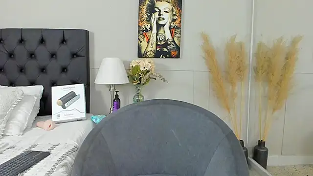 Robin Rief online show from February 2025 03:34:02 AM