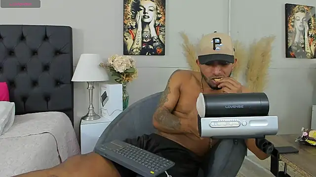 Robin Rief online show from March 2025 06:18:02 AM