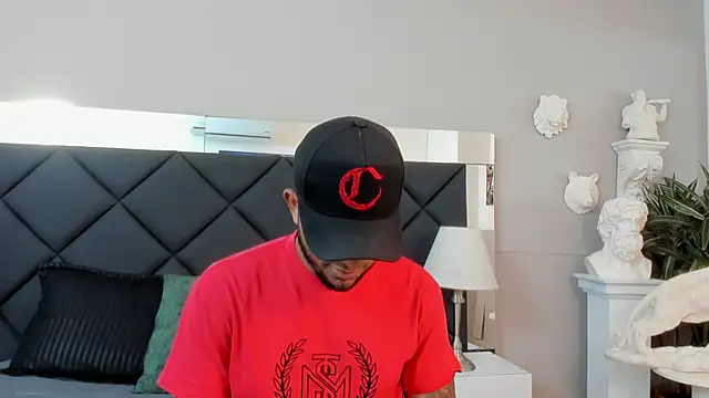 Robin Rief online show from November 2025 03:41:01 AM