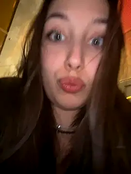 VelvetVixenI online show from November 2025 04:57:02 PM