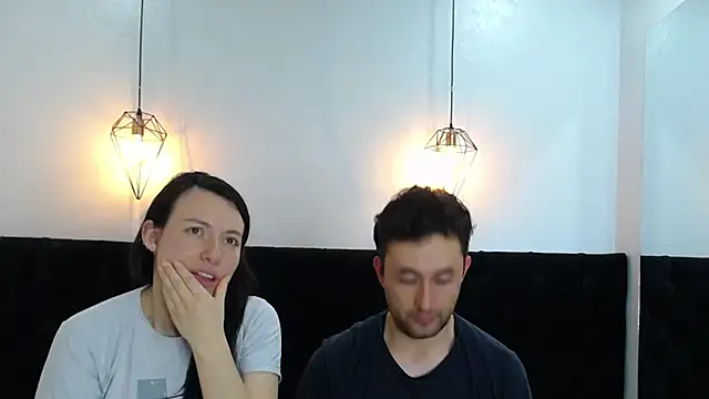 Snapshot of JeremmyAndStacy chatting on January 2025 09:29:01 PM JeremmyAndStacy online show from January 2025 09:29:01 PM