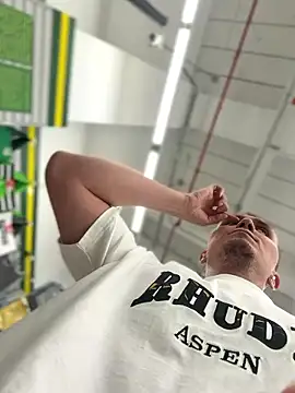 adam-rivera online show from January 2026 01:29:01 AM