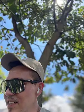 Snapshot of adam-rivera chatting on March 2026 04:35:01 PM adam-rivera online show from March 2026 04:35:01 PM