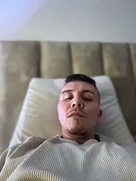 Snapshot of adam-rivera chatting on April 2026 04:40:01 AM adam-rivera online show from April 2026 04:40:01 AM