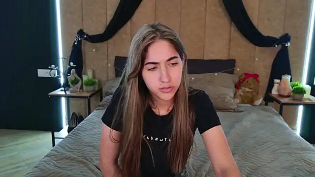 Teresa Stane online show from February 2025 11:49:01 AM