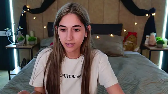 Teresa Stane online show from February 2025 02:16:02 PM