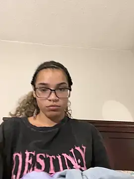 1prettygem online show from December 2024 11:03:02 PM