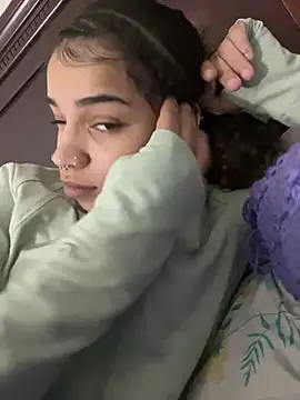 1prettygem online show from December 2024 12:18:01 AM