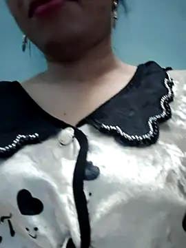 Snapshot of Haniya-143 chatting on February 2026 02:43:02 PM Haniya-143 online show from February 2026 02:43:02 PM