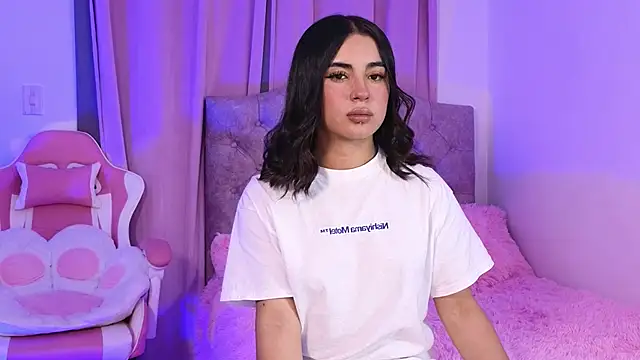 Emily-14 online show from January 2025 04:48:01 AM