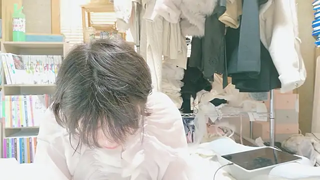 Snapshot of morikawa_sayaka chatting on December 2025 11:43:01 PM morikawa sayaka online show from December 2025 11:43:01 PM