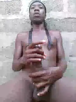 Snapshot of GOLDEN_HQUR chatting on January 2025 03:50:01 PM GOLDEN HQUR online show from January 2025 03:50:01 PM