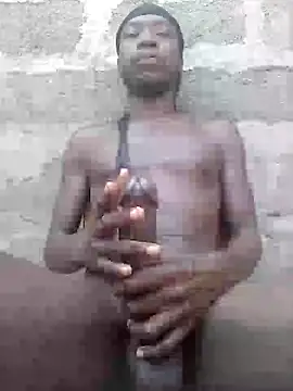 Snapshot of GOLDEN_HQUR chatting on January 2025 11:30:02 AM GOLDEN HQUR online show from January 2025 11:30:02 AM