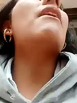 CarlaAlvez online show from September 2025 02:28:02 PM