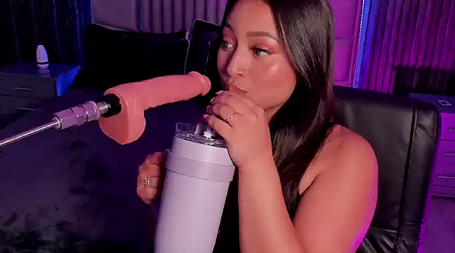 Lillyortiz online show from January 2025 11:13:01 PM