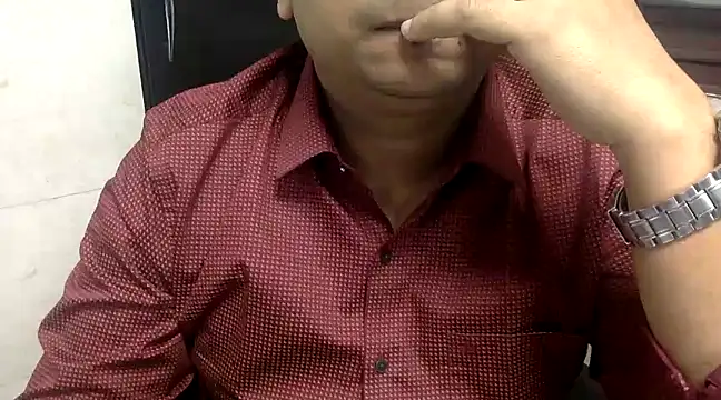 simpleguy1011 online show from December 2024 04:21:02 PM
