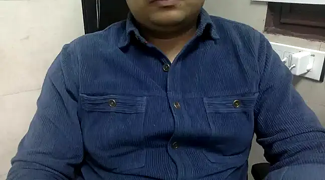 simpleguy1011 online show from December 2024 02:05:02 PM