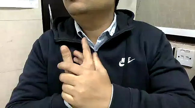 simpleguy1011 online show from December 2024 03:20:02 PM