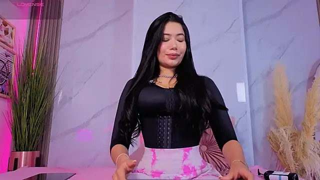 Chlooee   online show from October 2025 01:12:02 AM