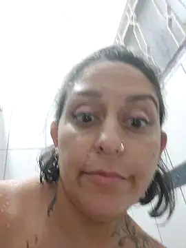 baixinhaloira online show from November 2025 02:00:01 AM