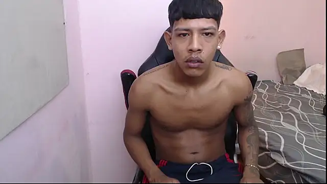 Snapshot of mr_stiven_ chatting on January 2025 06:02:02 AM mr stiven  online show from January 2025 06:02:02 AM