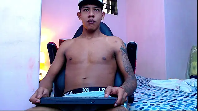 Snapshot of mr_stiven_ chatting on January 2025 06:03:02 AM mr stiven  online show from January 2025 06:03:02 AM